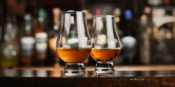 6 Best Whisky Glasses All True Connoisseurs Need