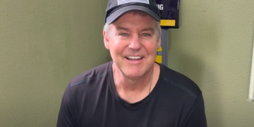 Maximize the 14 Body Positions on Your Total Gym! – Position 1 Seated Forward