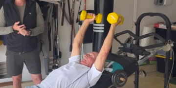 78 Years Young – Bill Hanna Rocks his Total Gym!