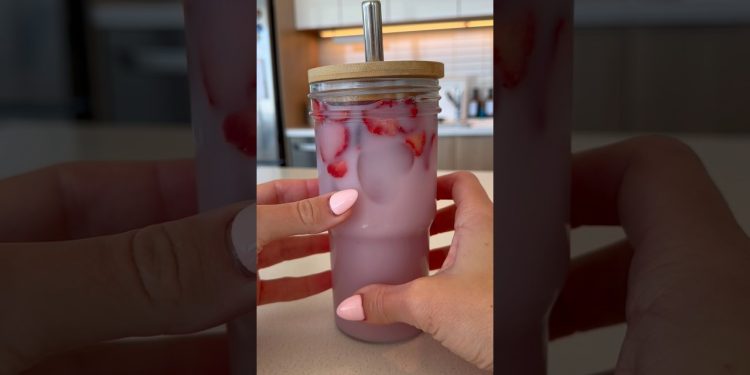 *SATISFYING* DIY PINK DRINK! #satisfying #restock #asmr #starbucksrecipes #amazonstorefront