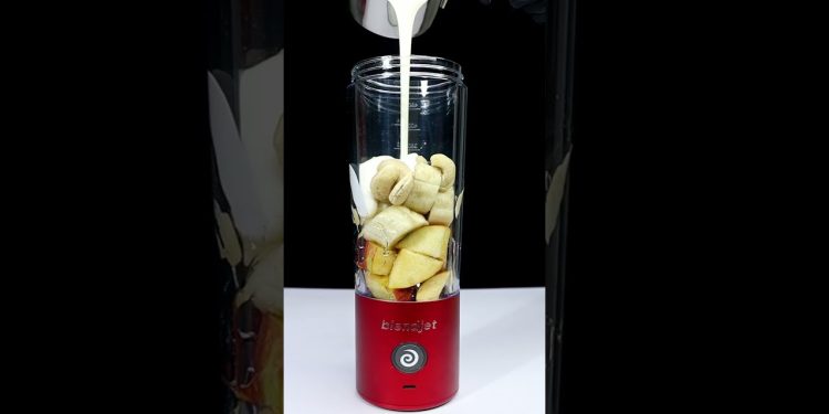 Apple Banana Healthy Milkshake #shorts #blendjet