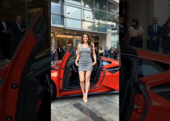 #woman #ferrari #life #girls #lifestyle #luxury #billionaire #cars #luxurylifestyle