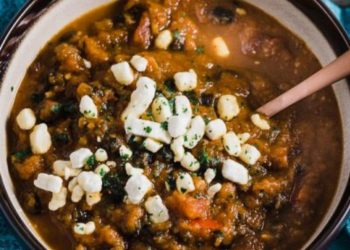 Slow Cooker Pumpkin Chili – Oh My Veggies