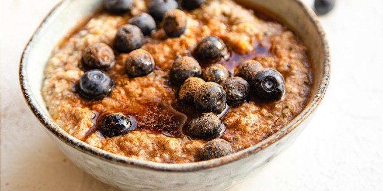 High-Protein Keto Oatmeal | KetoDiet Blog