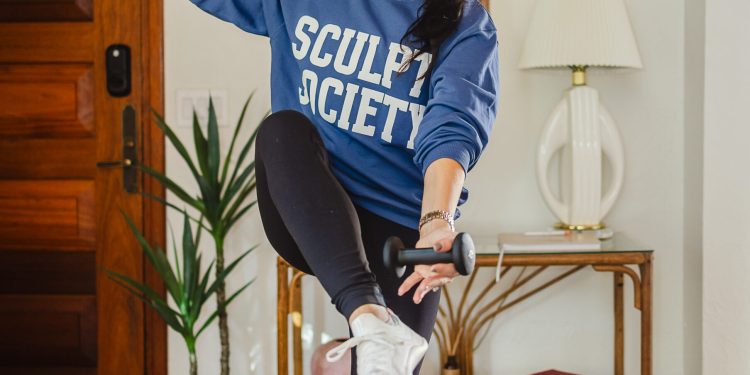 Staying Fit While Traveling: My Go-To Workouts + Tips