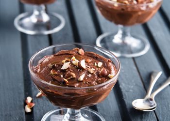 10-Minute Vegan Dark Chocolate and Olive Oil Mousse