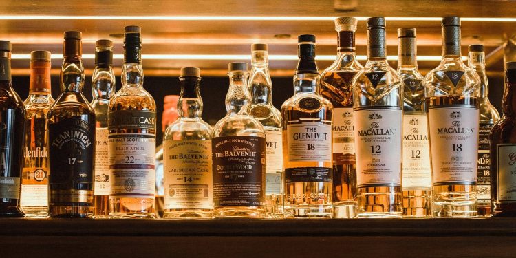 Instant Expert: 7 Whisky Hacks Every Man Should Know
