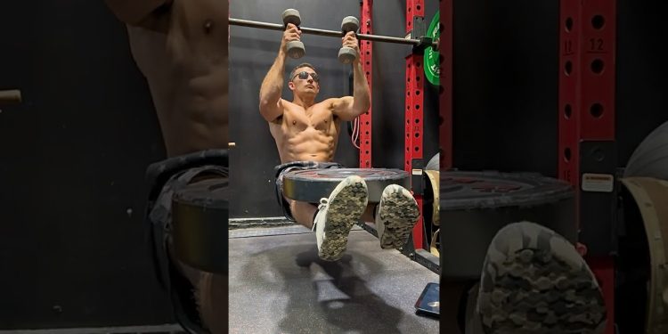 FAKE VS REAL WEIGHT 🤯 #absworkout #coreworkout #calisthenics #gymworkout #workout #gym #abs #core