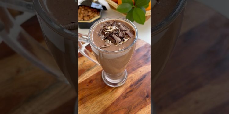 Weightloss Chocolate Makhana smoothie #recipe #chocolate #smoothie #breakfast