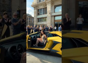 #woman #ferrari #life #girls #lifestyle #luxury #billionaire #lamborghini #fashionstyle