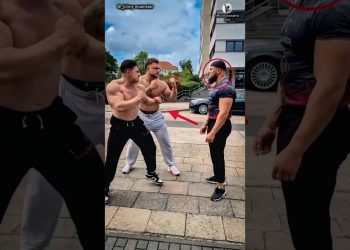 BODYBUILDER VS WRESTLER🥶GYM WORKOUT💀WRESTLING POWER☠️ #shorts #motivation #wrestler #gym #fyp #edit