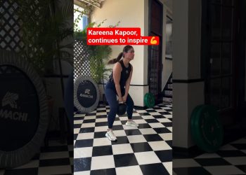 Make #fitness fun like #kareenakapoorkhan 💪#workout #motivation #inspiration #weightloss #shorts