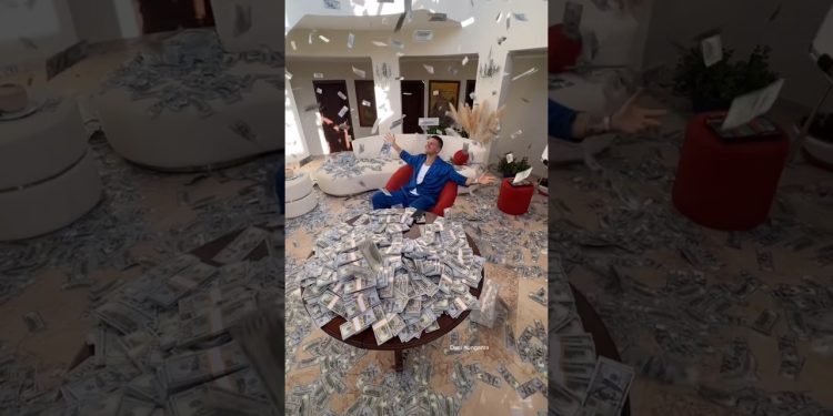 Dubai Sheikhs की Dream Life: Gold Cars, Palaces & Billionaire Lifestyle #shortvideo #shortsfeed