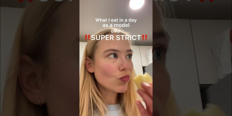 What I eat in a day as a model on a SUPER STRICT diet 😳🚫 (& why I won’t be doing it again)