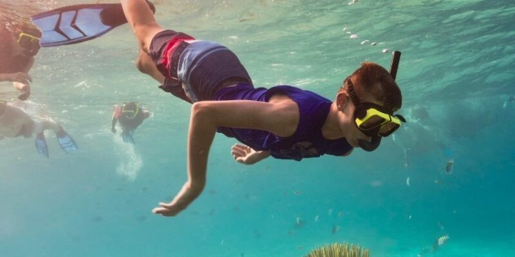 These Are The 7 Best Educational Summer Camps With Snorkeling And Sailing Activities