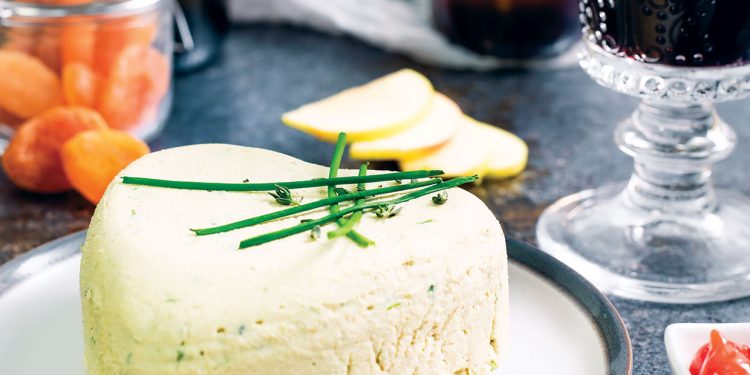 Vegan Garlic and Herb Cream Cheese – Made With Tofu