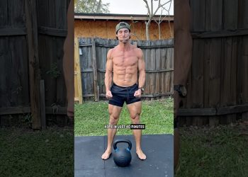 40 minutes and one kettlebell for a full body strength workout. #kettlebell #fitness #workout