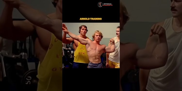 ARNOLD TRAINING RESULT 🥶 OLD MR OLYMPIA 💀 FATHER OF BODYBUILDING #arnoldschwarzenegger #shorts #edit