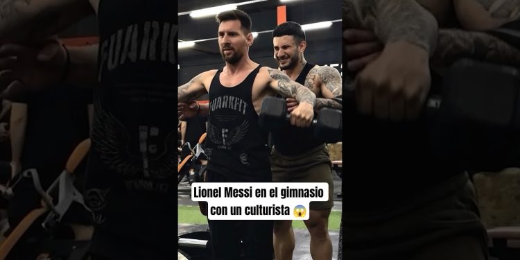 Lionel Messi en el gimnasio con un culturista #gym #messi #fitness #bodybuilding