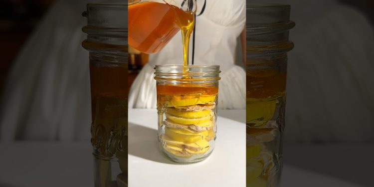 🍋 Lemon Ginger Honey Elixir – Natural Immunity & Energy Booster (16 oz Jar)(full recipe 👇)