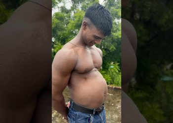 Comment kar ke btao jaddu kaisa laga 😂 #shortsviral #motivation #fitness #funny