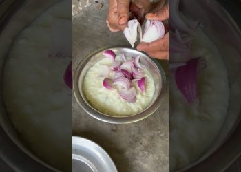 दही रोटी #rajasthan #rajasthanifood #villagelife #gaon #youtubeshorts #shorts #foodreels #viralshort