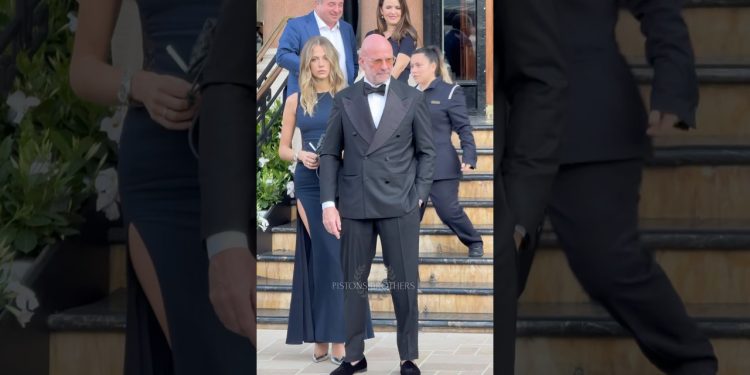 Elegant billionaire family leaving Hotel Paris for Cannes Festival #monaco#luxury#trending#lifestyle
