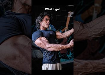 When you wear Compression T Shirts  #bodybuilding #fitness #shorts