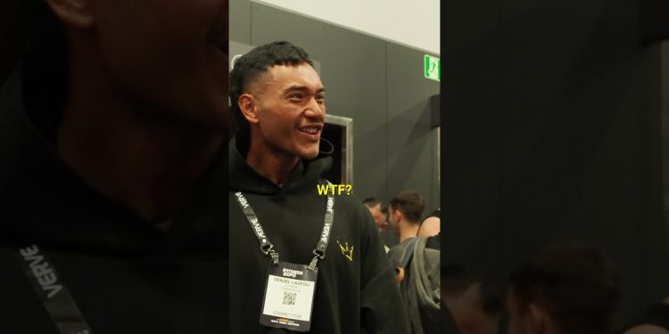 I Entered a Bodybuilding Competition in a Muscle Suit