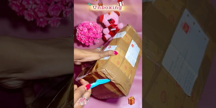 Gifts unboxing 🎁💐😍 #trending
