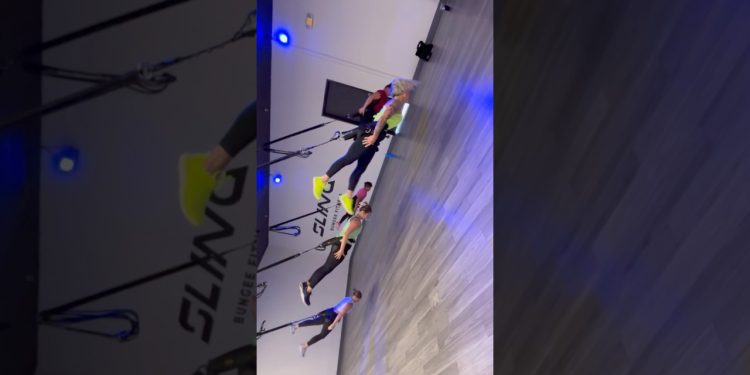 Fall inlove with bungee fitness with us! 😍#bungeefitness #workout #dance #cardio