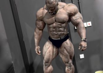 NEW YEAR – NEW MINDSET – BODYBUILDING MOTIVATION