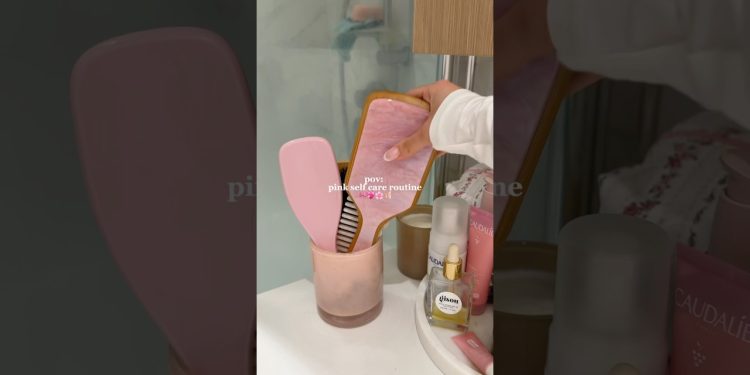 just living my pink girly dreams🎀 #selfcareroutine #pink #pinkaesthetic #selfcare #aesthetic #asmr