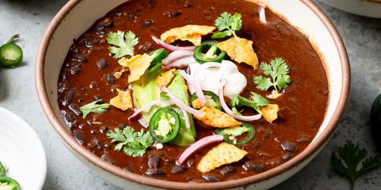 9 Plant-Based Crockpot Recipes | Easy, Veggie-Packed Meals