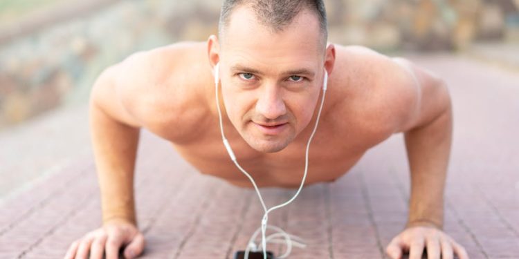 The 6 Things Experts Recommend for Healthy Aging and After 40