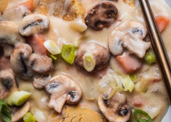 Vegan Biscuits And Gravy – Vegan recipes by VegKitchen