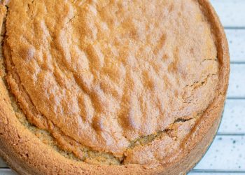 Easy Gluten-Free Vegan Vanilla Cake