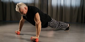 The Go-To Daily Stretching Routine Pilates Instructors Swear By for Staying Mobile