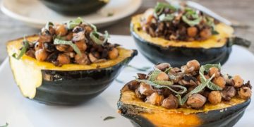 Stuffed Acorn Squash with Mushrooms and Chickpeas Recipe