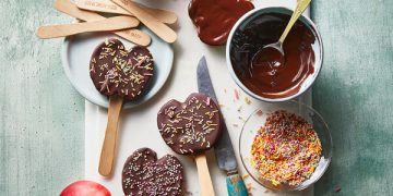 Chocolate apple lollipops | Slimming World Blog