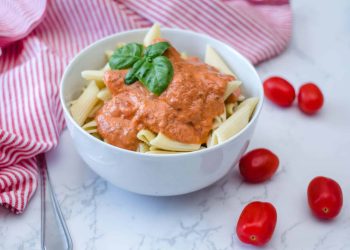 Easy Rosé Pasta Sauce | Oh My Veggies