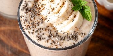 Banana Protein Shake (38g Protein, Quick & Creamy)