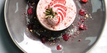 Vegan Strawberry Cheesecake
