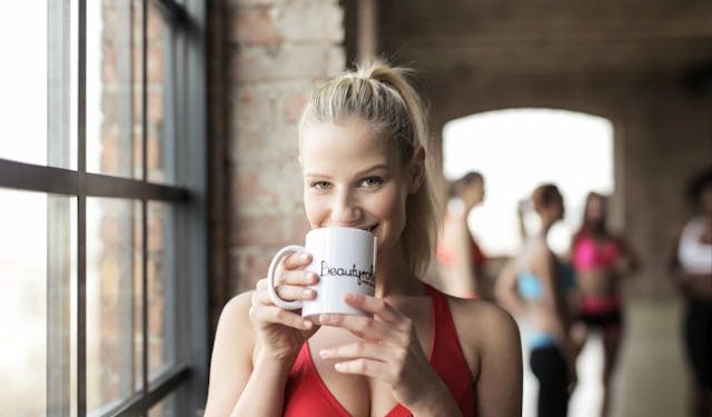 How Caffeine Pouches Can Fit Into An Active Lifestyle