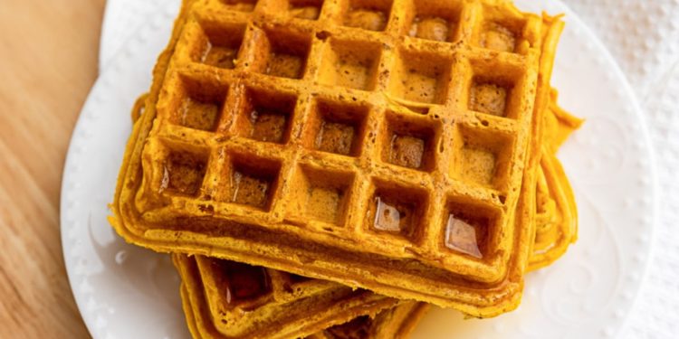 Vegan Pumpkin Waffles – Vegan recipes by VegKitchen