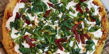 White Pizza with Asparagus and Spinach
