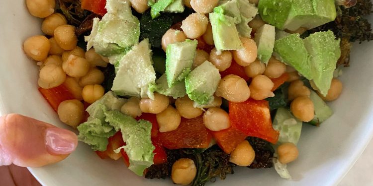 The Role of Magnesium in Women’s Health (Why You’re Probably Low)