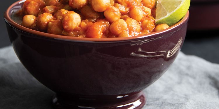 30-Minute Vegan Chana Masala Chickpea Curry Recipe