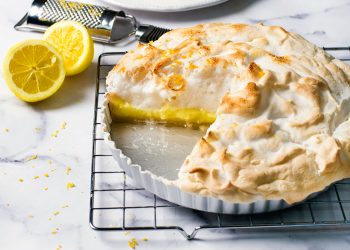 11 irresistible vegan meringue recipes made with aquafaba