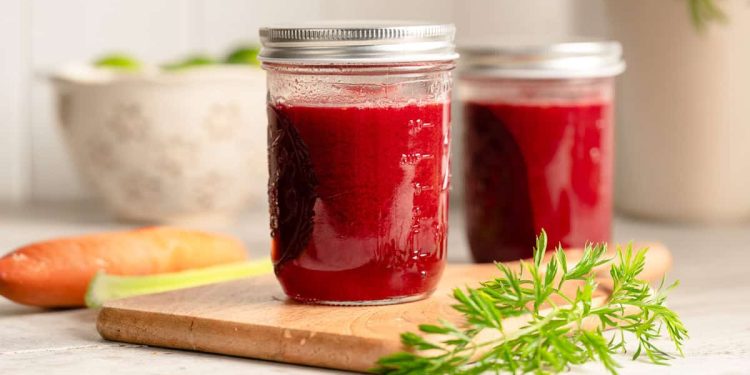 Homemade V8 Juice Recipe – Simple Green Smoothies